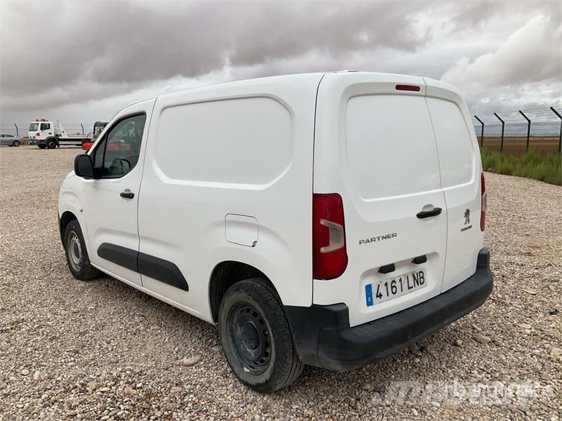 Peugeot Partner Cargo Van Lieferwagen