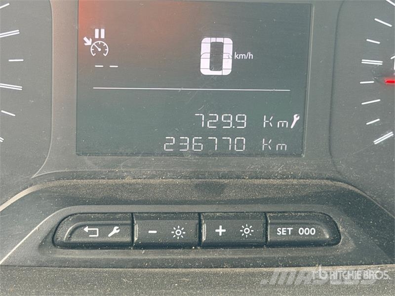 Peugeot Partner Vehicule Utilitaire Cargo Van Gesloten bedrijfswagens