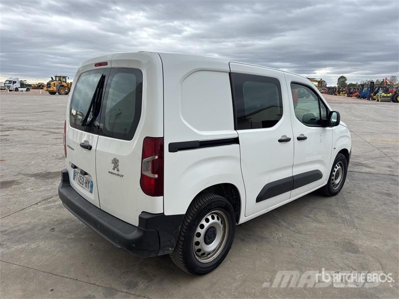 Peugeot Partner Vehicule Utilitaire Cargo Van Gesloten bedrijfswagens