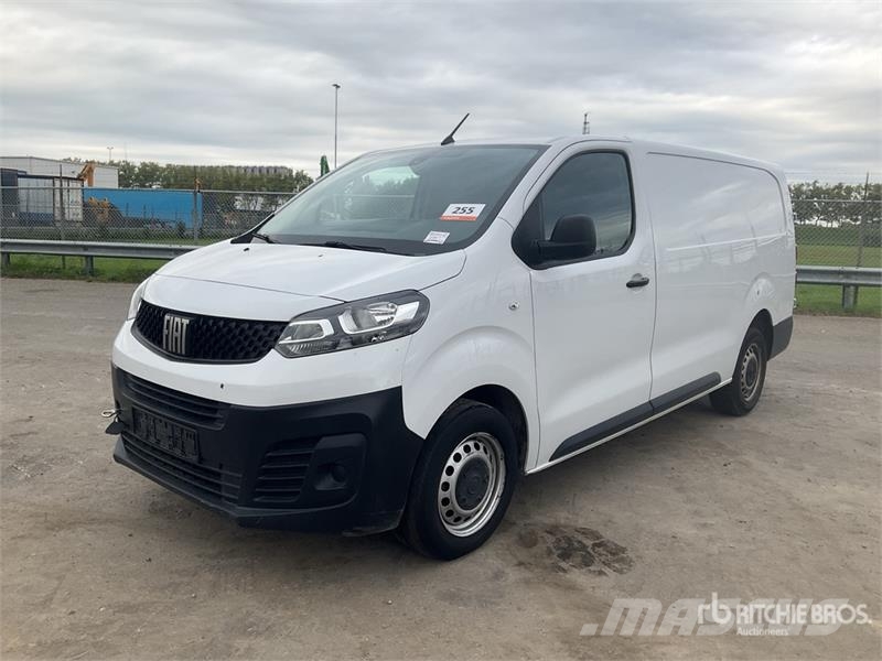 Peugeot Passenger Van 大型面包车
