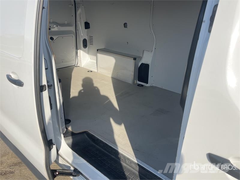 Peugeot Passenger Van Utilitaire