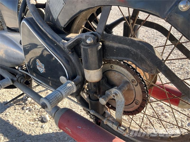 Peugeot TL57 Classic Bike (Inoperable) Avtomobili