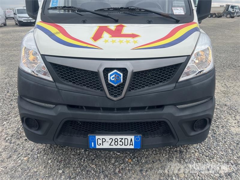 Piaggio Porter NP6 Flatbed Dump Truck Kiper tovornjaki