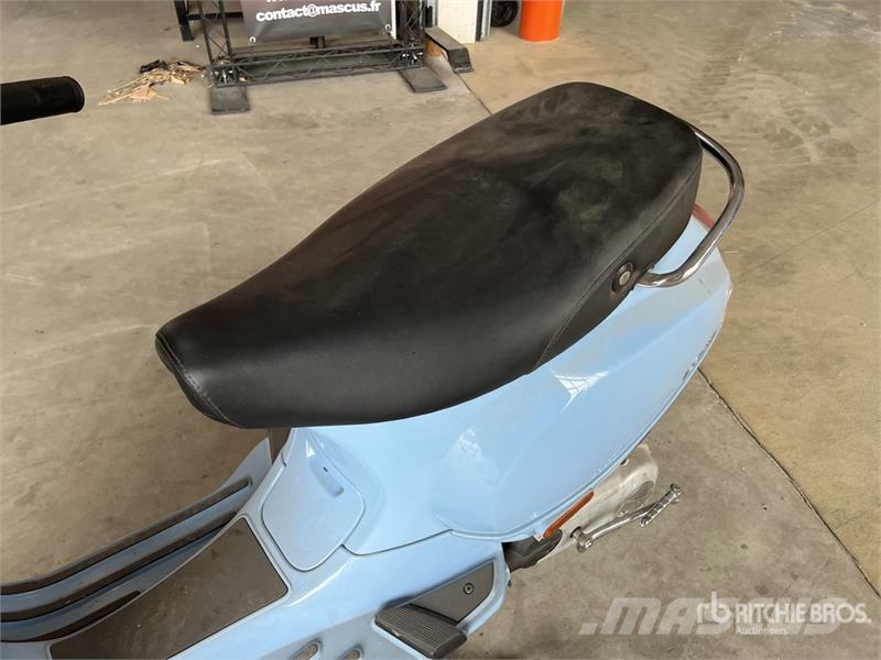 Piaggio Vespa LX125 Vehicule De Loisirs Utility Vehicle Pomoćne mašine