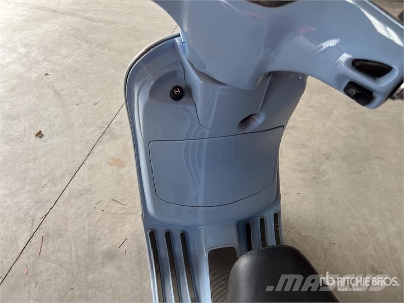 Piaggio Vespa LX125 Vehicule De Loisirs Utility Vehicle Pomoćne mašine