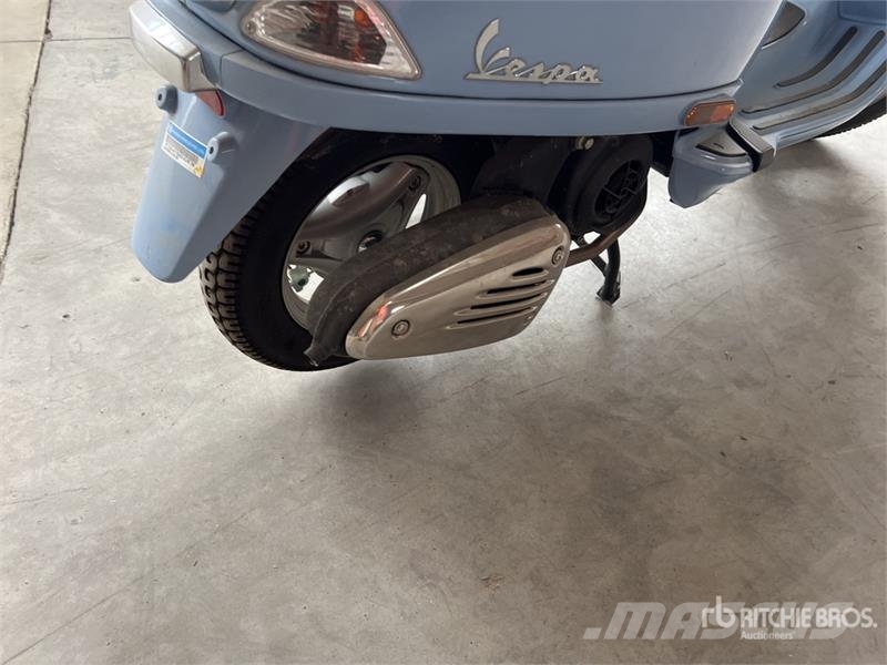 Piaggio Vespa LX125 Vehicule De Loisirs Utility Vehicle Pomoćne mašine