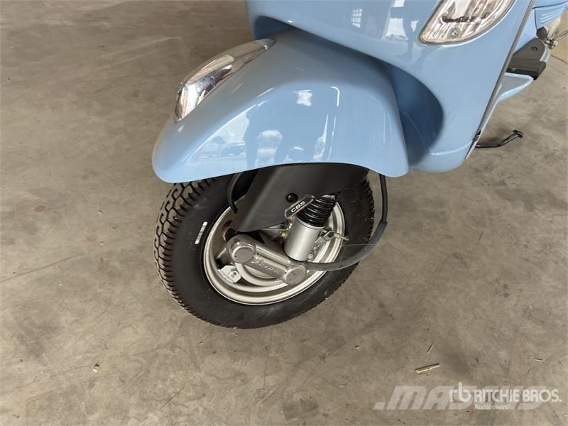 Piaggio Vespa LX125 Vehicule De Loisirs Utility Vehicle Pomoćne mašine