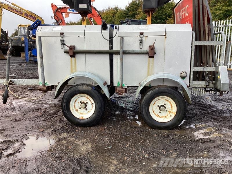  Pike Signals Ltd Traffic Light Trailer مقطورات أخرى