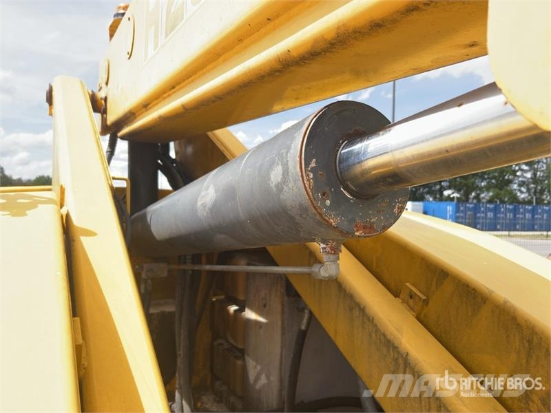  Pinguely-Haulotte H23TPX 4WD Diesel Nacelle Telesc Teleskoop poomtõstukid
