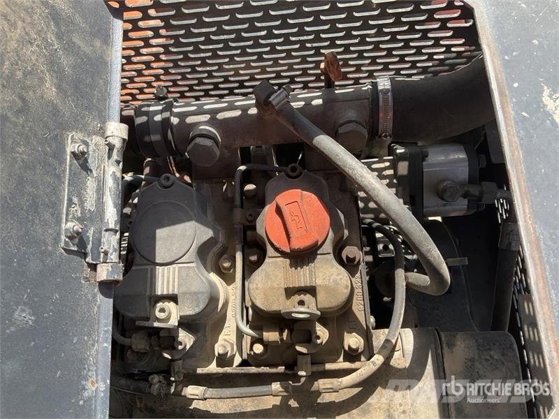 Piquersa H625T4DG 4x4 Self-Loading All Terrain Mixer Construcción - Otros