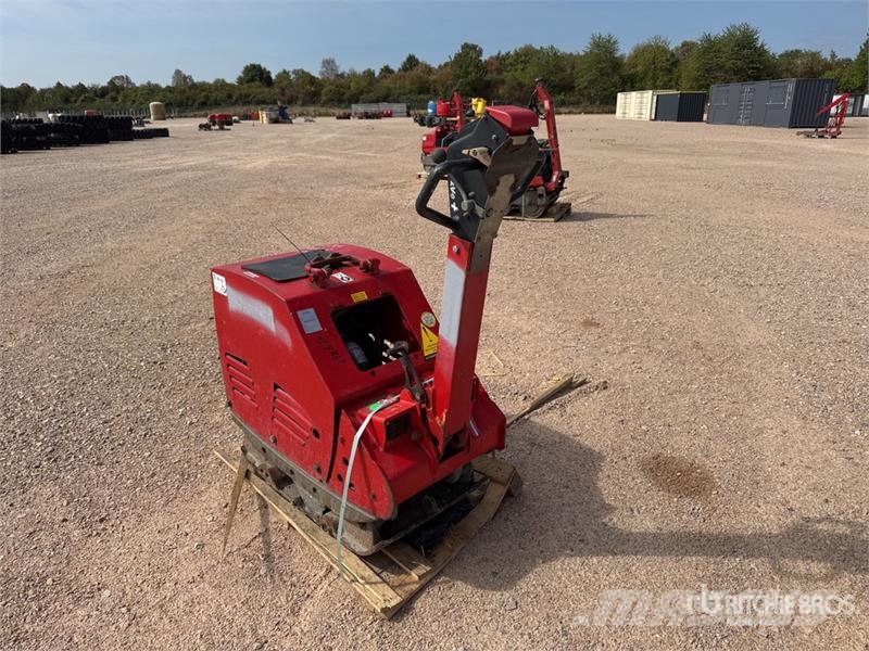  Plaque Vibrante Vibratory Plate Compactor (Inopera Vibratoare