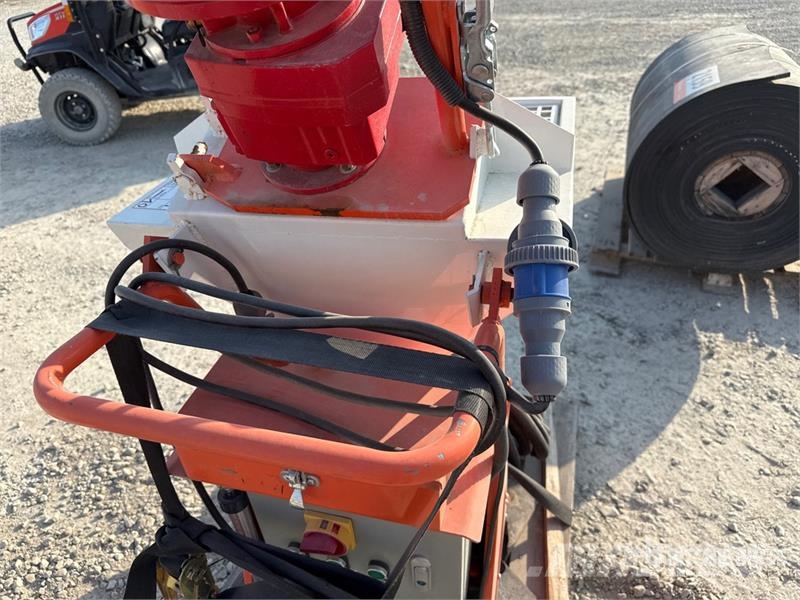 Plasterer 吊車起重機、絞車吊貨機和物料升降機