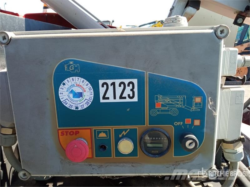 Platform Basket SEL14A-J Articulating Boom Lift (Inoperable) Piattaforme a braccio articolato