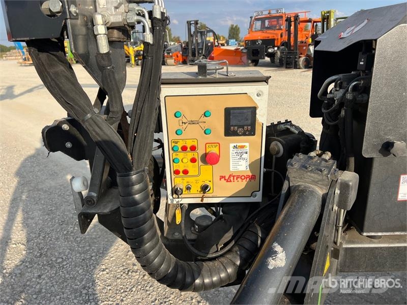 Platform Basket SPIDER 18-90 Crawler Articulating Boom Lift Zglobne dvižne ploščadi