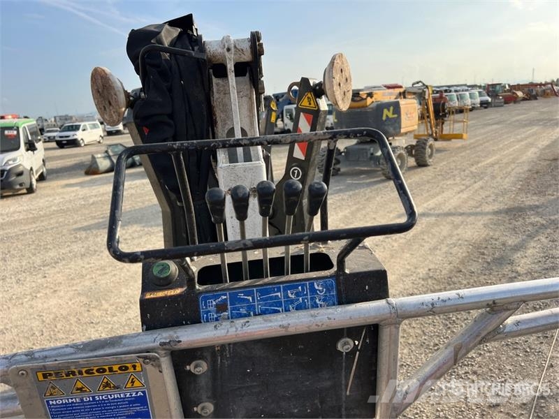 Platform Basket SPIDER 18-90 Crawler Articulating Boom Lift Zglobne dvižne ploščadi