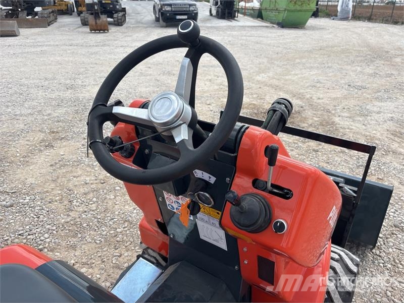 Plus Power HF150 3 wheels mini Wheel Loader (Unused) Колесни товарачи