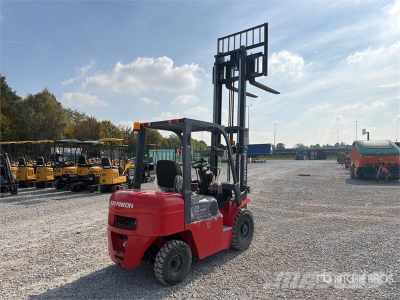 Plus Power VTDD 25 2500 kg Forklift (Unused) Iné