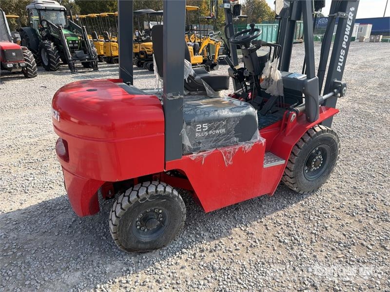 Plus Power VTDD 25 2500 kg Forklift (Unused) Iné