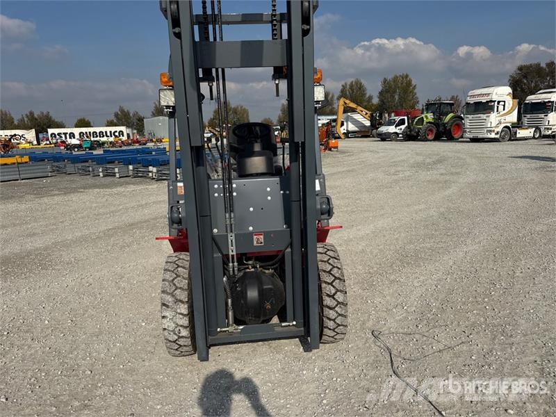 Plus Power VTDD 25 2500 kg Forklift (Unused) Iné