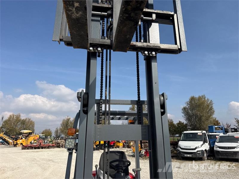 Plus Power VTDD 25 2500 kg Forklift (Unused) Iné