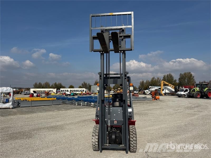 Plus Power VTDD 25 2500 kg Forklift (Unused) Iné