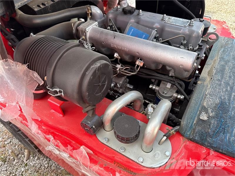 Plus Power VTDD 25 2500 kg Forklift (Unused) Iné
