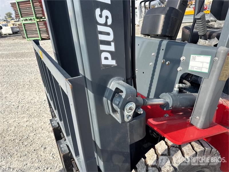 Plus Power VTDD 25 2500 kg Forklift (Unused) Iné