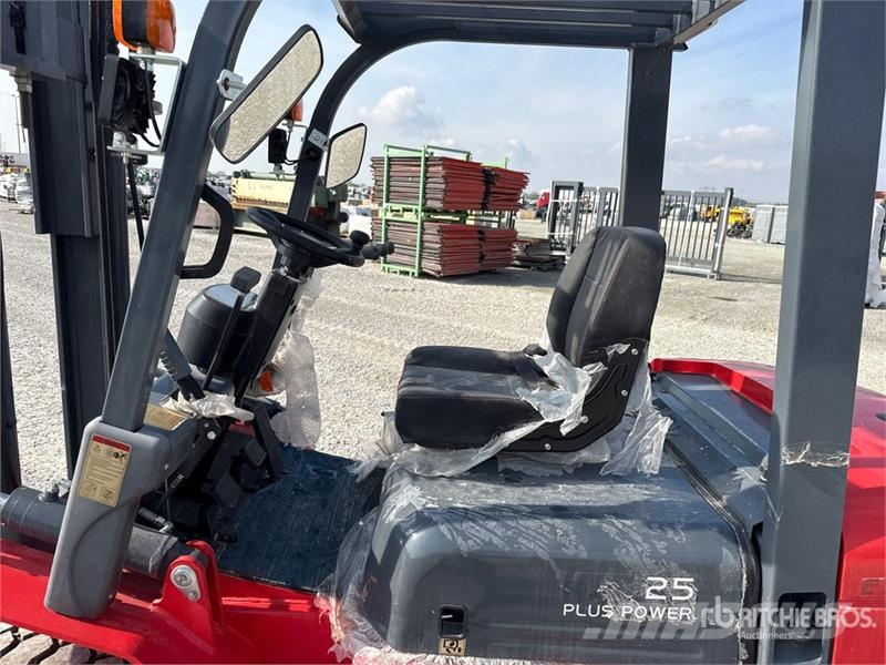 Plus Power VTDD 25 2500 kg Forklift (Unused) Iné