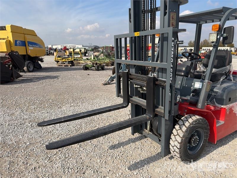 Plus Power VTDD 25 2500 kg Forklift (Unused) Iné