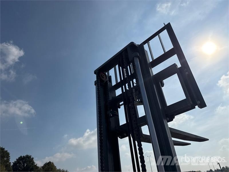 Plus Power VTDD 25 2500 kg Forklift (Unused) Iné