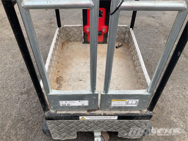Pop Up IQ Lift Pro 7 Vertical Mast Lift Personløftere