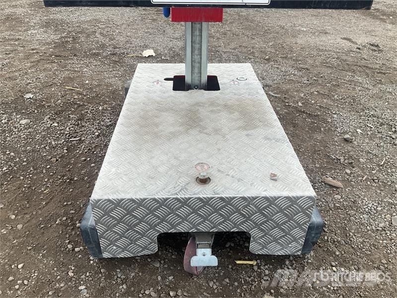 Pop Up IQ Lift Pro 7 Vertical Mast Lift Vertikālie pacēlāji