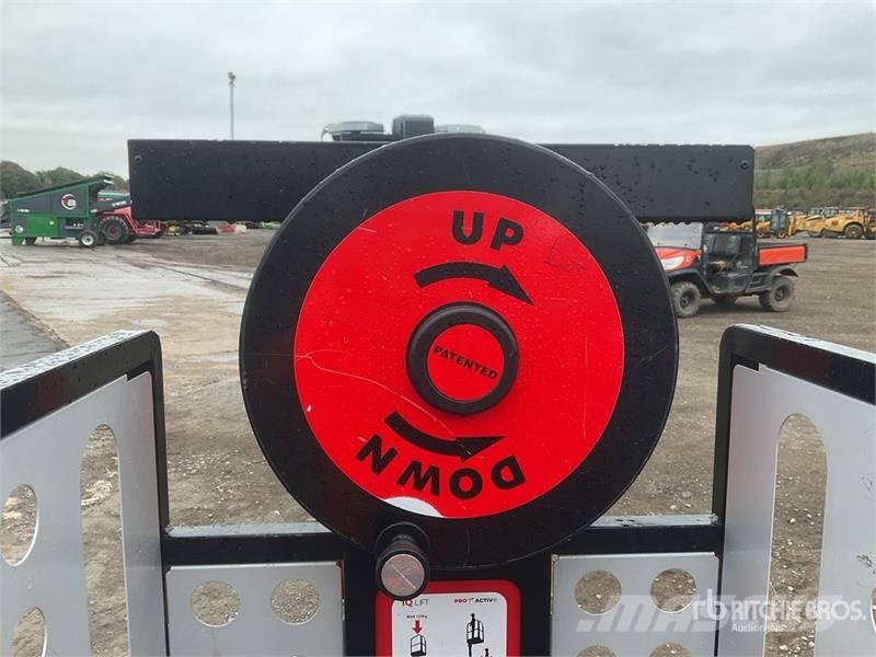 Pop Up IQ Lift Pro 7 Vertical Mast Lift Személyemelők