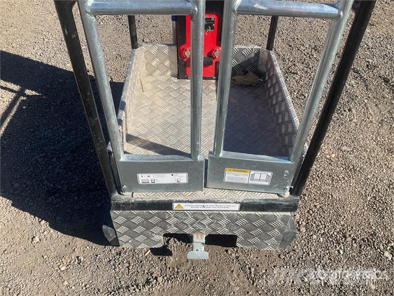 Pop Up IQ Lift Pro 7 Vertical Mast Lift Vertikaalsed mast tõstukid
