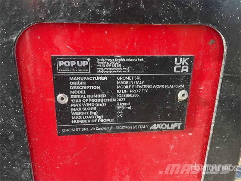 Pop Up IQ Lift Pro 7 Vertical Mast Lift Vertical mast lifts