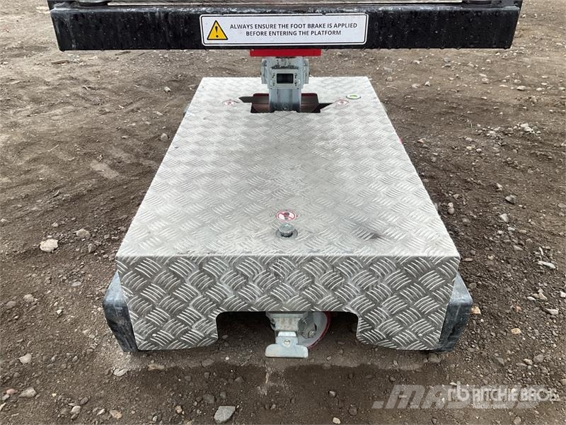 Pop Up IQ Lift Pro 7 Vertical Mast Lift Személyemelők