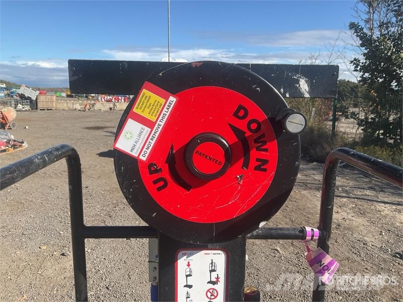 Pop Up IQ Lift Pro 7 Vertical Mast Lift Vertikaalsed mast tõstukid