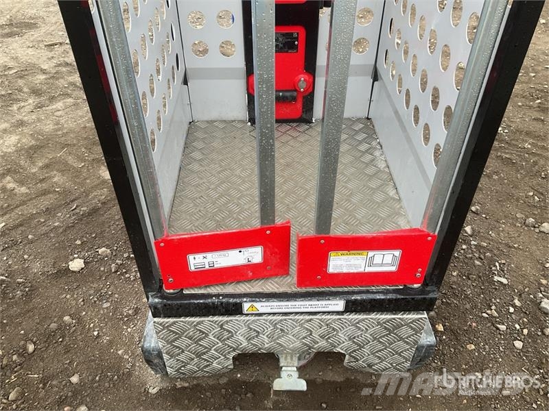Pop Up IQ Lift Pro 7 Vertical Mast Lift Személyemelők