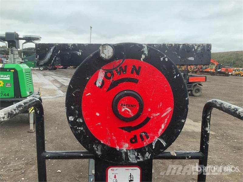 Pop Up IQ Lift Pro 7 Vertical Mast Lift Jarbolne penjajuće platforme