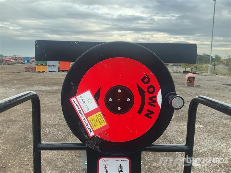 Pop Up IQ Lift Pro 7 Vertical Mast Lift Vertikālie pacēlāji