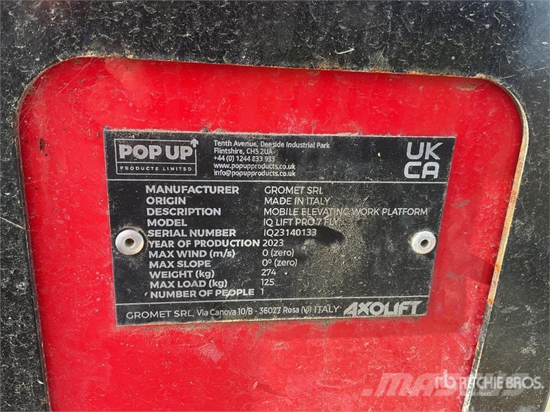 Pop Up IQ Lift Pro 7 Vertical Mast Lift Vertical mast lifts