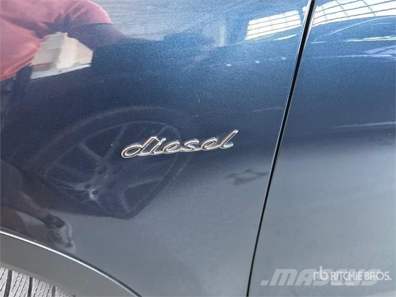 Porsche Cayenne SUV Automobili