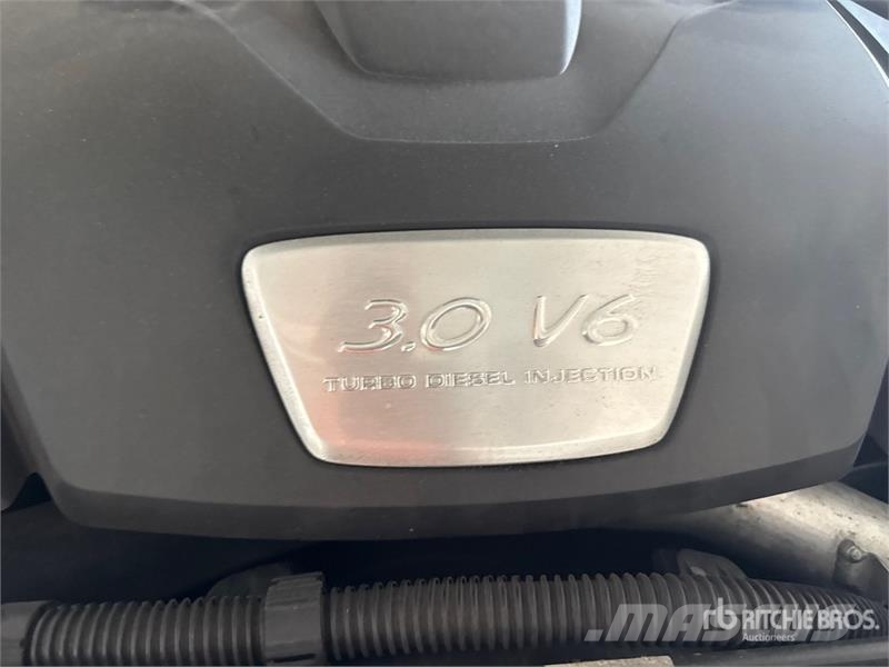 Porsche Cayenne SUV Automobili