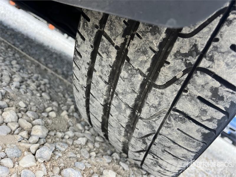 Porsche Macan SUV Samochody osobowe