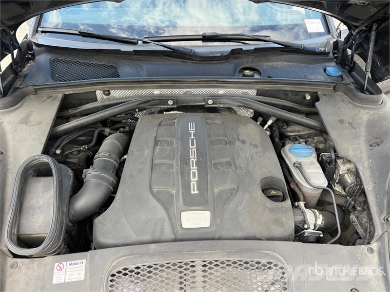 Porsche Macan SUV Samochody osobowe