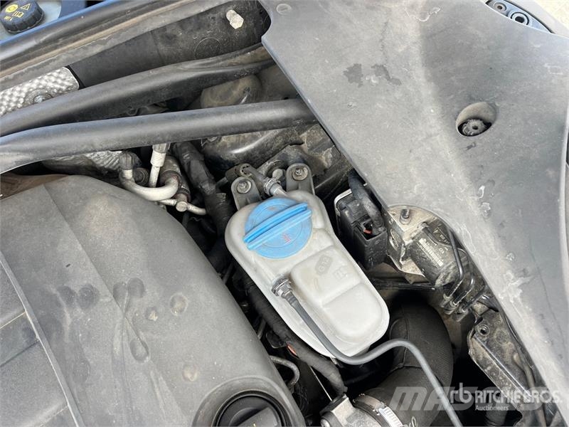 Porsche Macan SUV Samochody osobowe