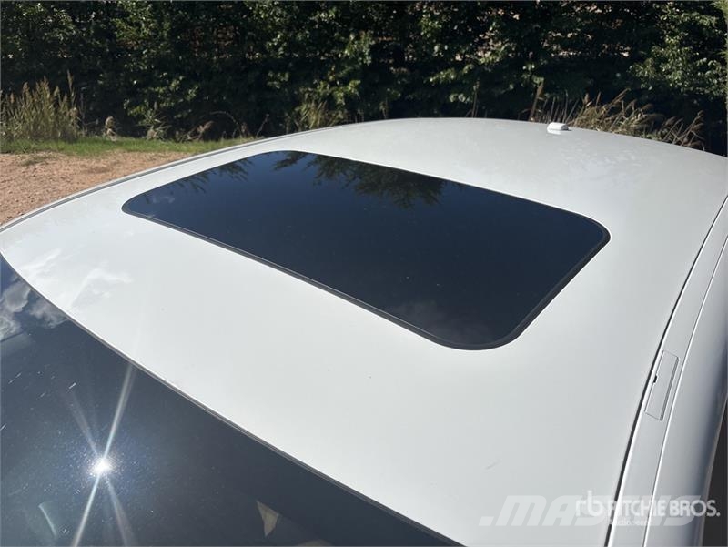Porsche Panamera Automobile Kistehergépjárművek