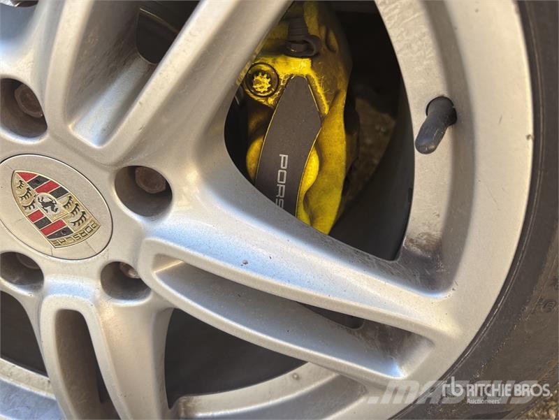 Porsche Panamera Automobile Kistehergépjárművek