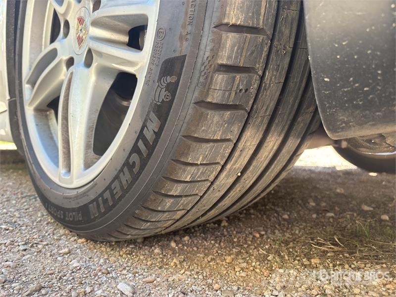 Porsche Panamera Automobile Kistehergépjárművek