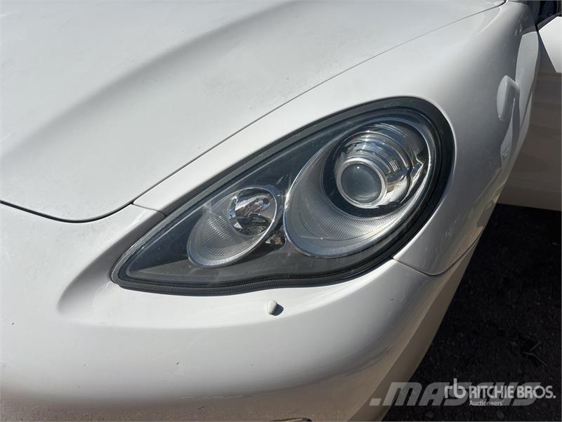 Porsche Panamera Automobile Kistehergépjárművek